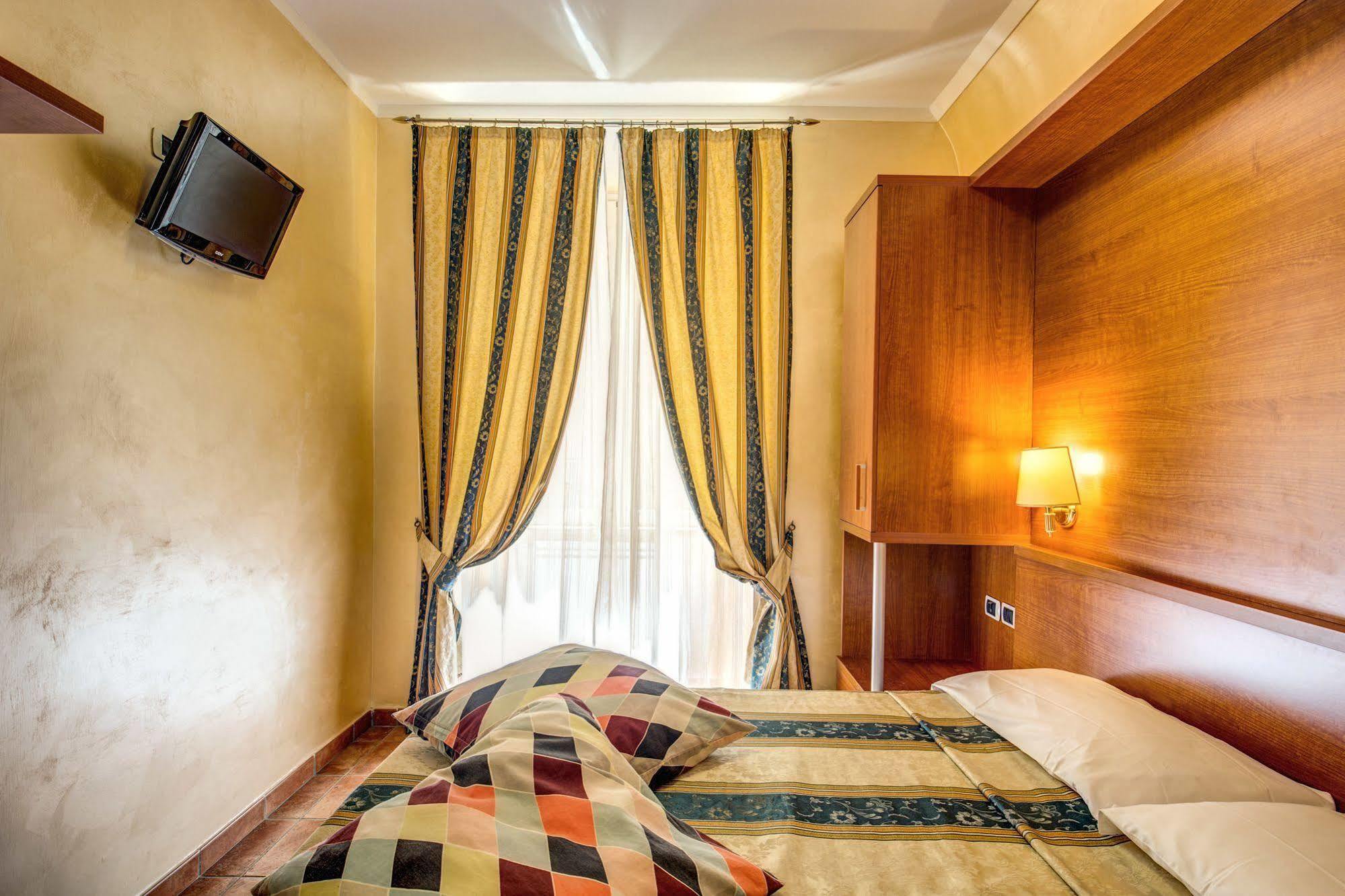 Hotel Maryelen Roma Eksteriør bilde